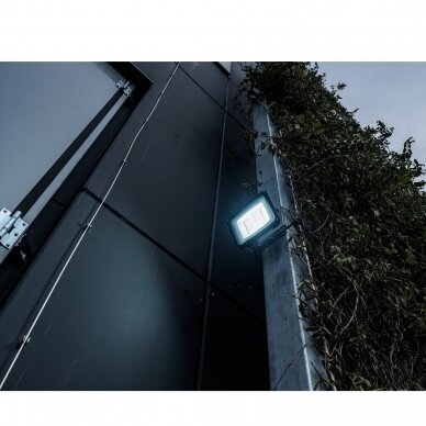 LED Floodlight 100W | 11500lm | 6500K | IP65 | IK08 | black | JARO 14060 Brennenstuhl 4